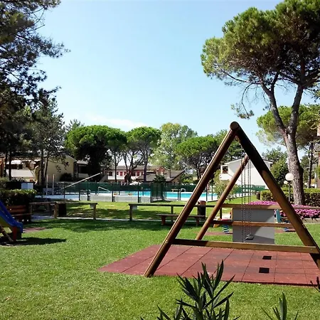 아파트 Bright Flat With Shared Pool *