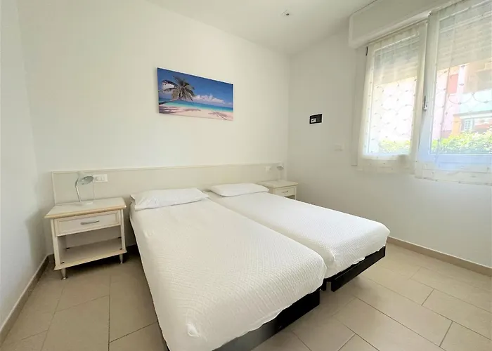 아파트 Bright Flat With Shared Pool 비비오네